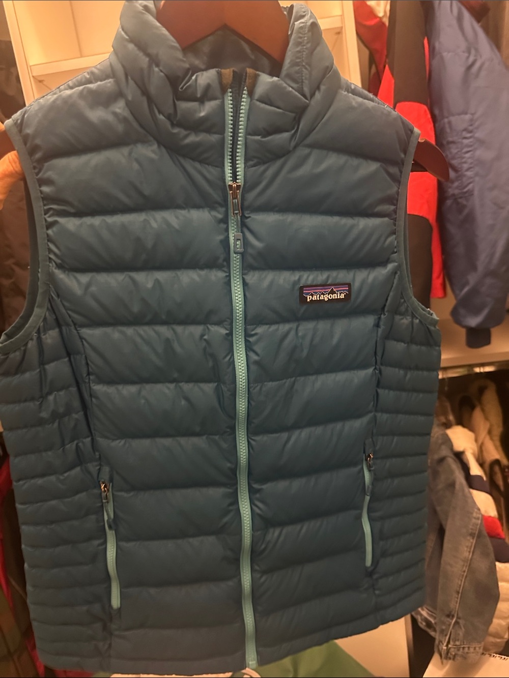 Patagonia Men's Teal Quilted Puffer Vest with Contrast Zippers